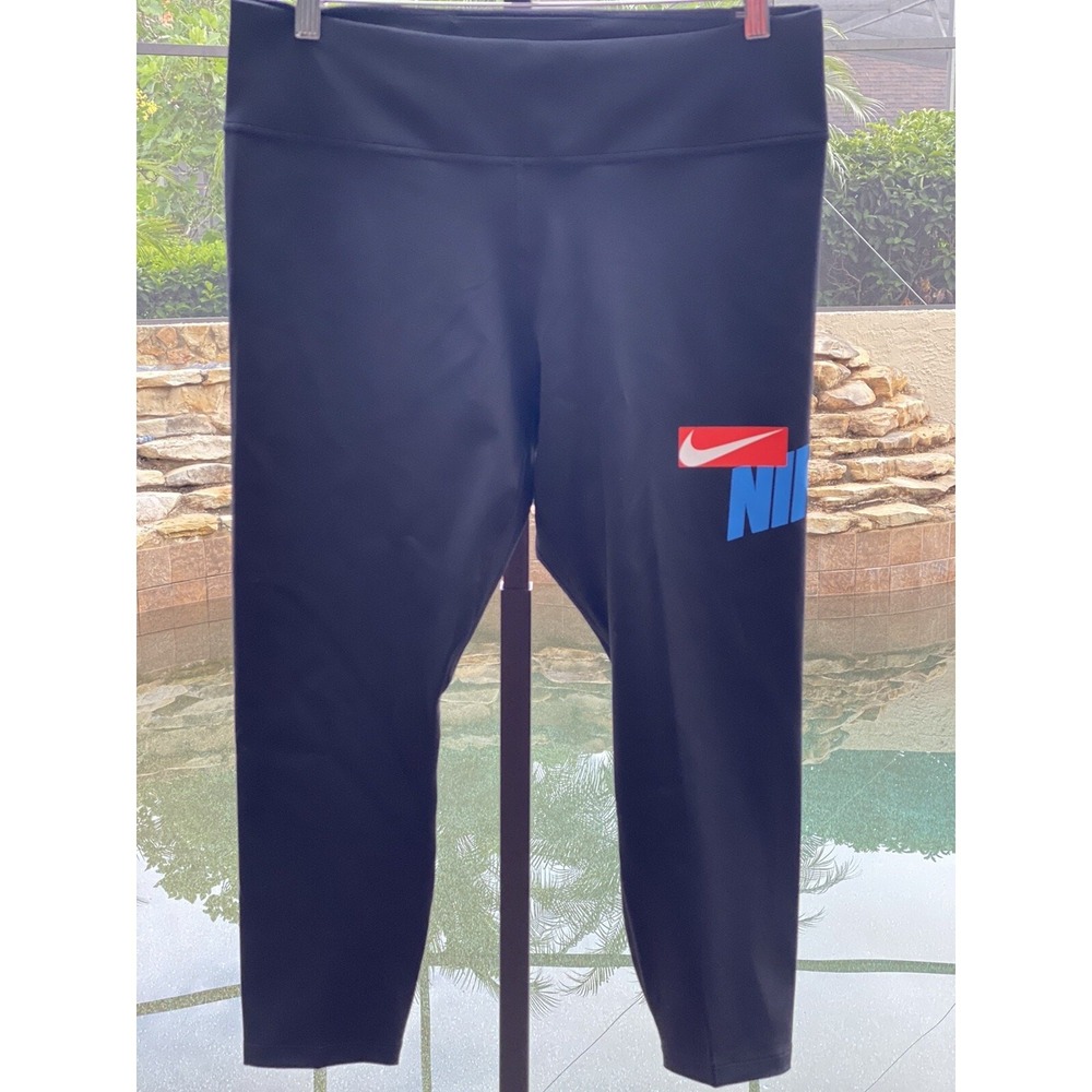 Nike Women's One Cropped Mid Rise Leggings XL Blackr New Tags